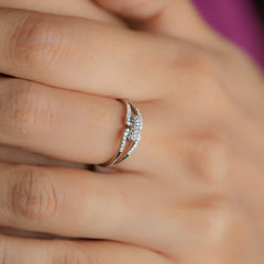 Exquisite Elegant Lab Grown Diamond Ring