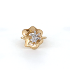 Ribbon Loop Statement Lab Grown Diamond Ring